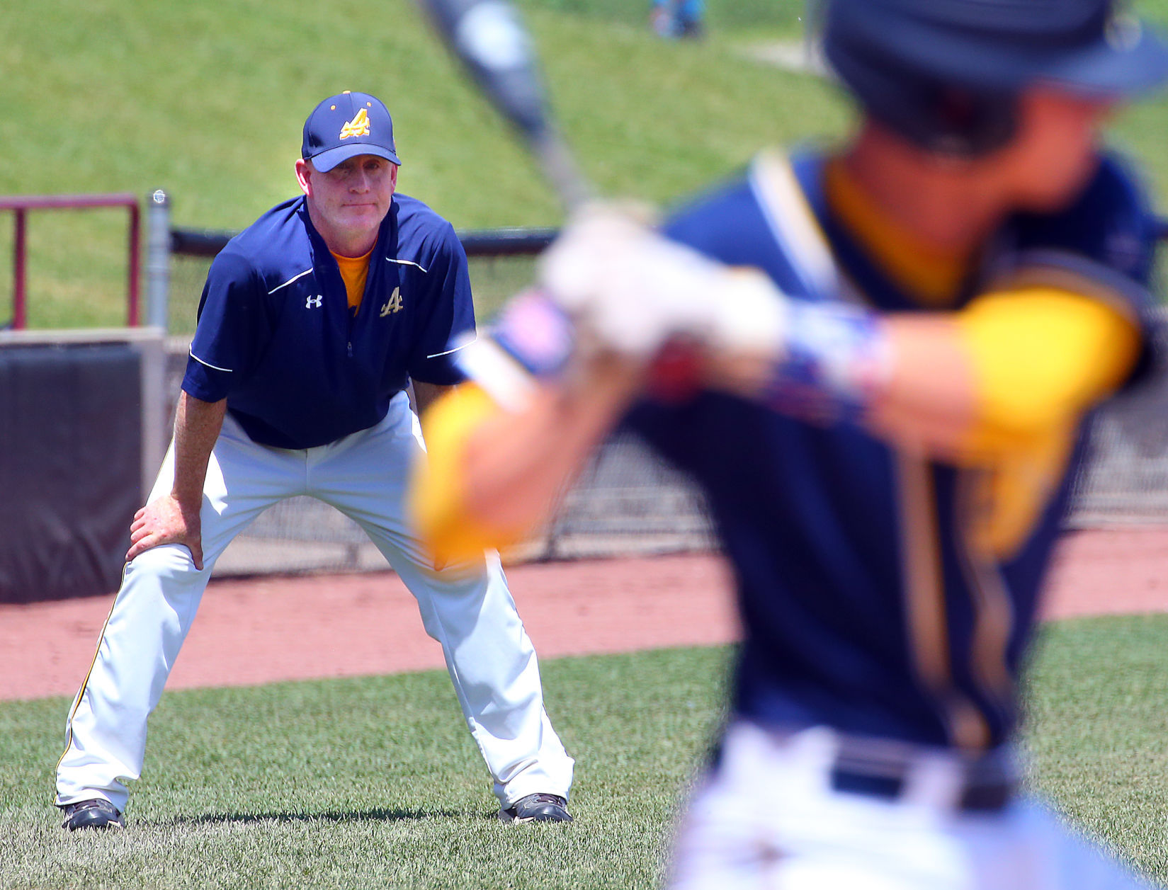 La Crosse Aquinas baseball team Division 3 state champs